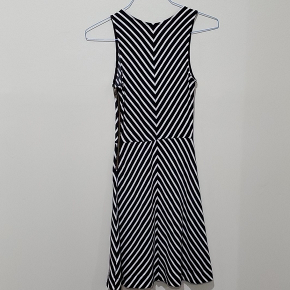 ❤BANANA REPUBLIC SIDE ZIP SLEEVELESS DRESS, 0 - Picture 4 of 4